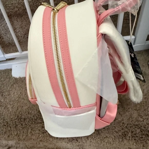 Loungefly Cream & Pink Cat Yarn Mini Backpack - Picture 2 of 3